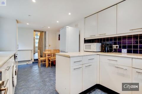 4 bedroom house to rent, Morris Road, London E14