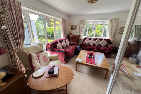 5 Heathway, Wirral, CH60 2TL