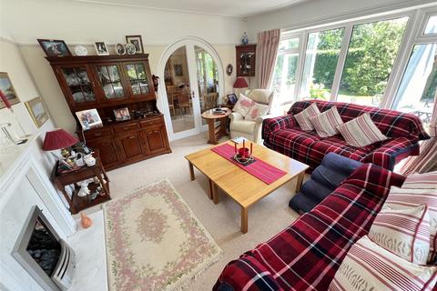 5 Heathway, Wirral, CH60 2TL