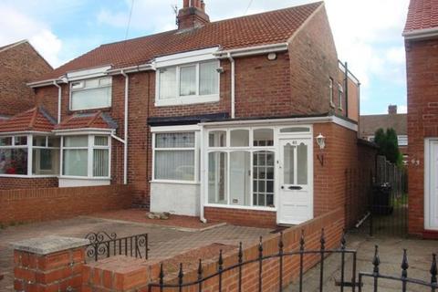 3 bedroom semi-detached house to rent, Highfield Drive, South Shields