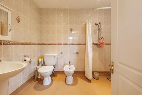 75 Thornhill, North Weald, Epping, CM16 6DW