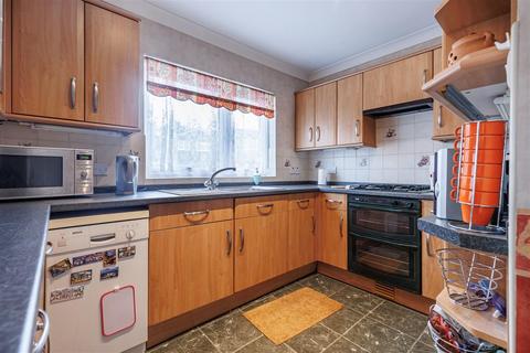 75 Thornhill, North Weald, Epping, CM16 6DW