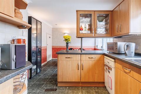 75 Thornhill, North Weald, Epping, CM16 6DW