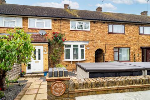 3 bedroom terraced house for sale, Grantham Green, Borehamwood WD6