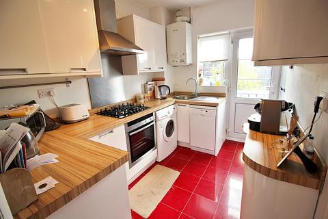 3 bedroom flat for sale, Hollywood Court,Deacons Hill Road, Elstree