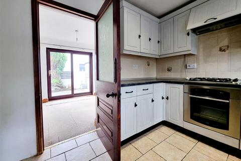 3 bedroom detached house for sale, Bayswater Road, Sketty, Swansea