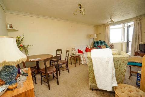 2 bedroom retirement property for sale, Verulam Place, St. Leonards-On-Sea