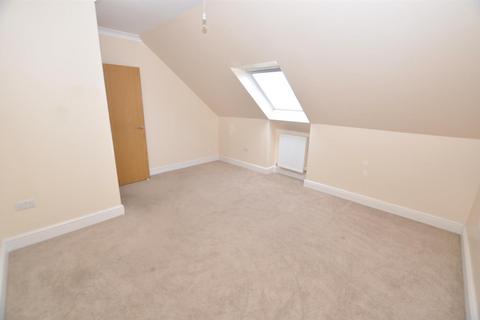 2 bedroom house to rent, Llangan Road, Whitland