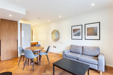 2 bedroom flat for sale, Ambassador Building, Embassy Gardens, 5 New Union Square, Nine Elms, London, SW11