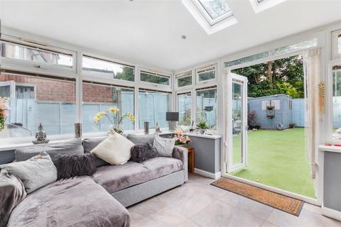 45 Faversham Road, Morden, SM4 6RE