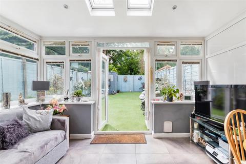 45 Faversham Road, Morden, SM4 6RE