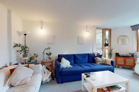 3 bedroom flat for sale, Blantyre Walk, Worlds End Estate, London SW10