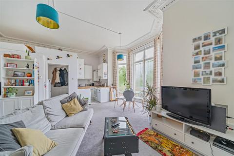 Studio for sale, Surbiton Hill Park, Surbiton