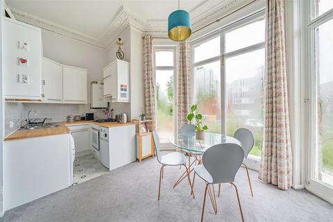 Studio for sale, Surbiton Hill Park, Surbiton