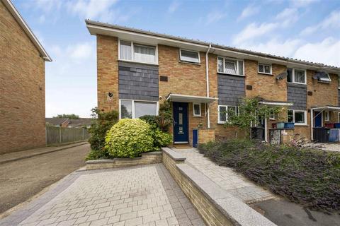 3 bedroom end of terrace house for sale, Aplin Way, Isleworth