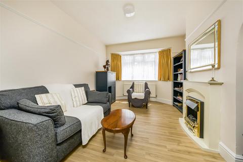 3 bedroom terraced house for sale, Devon Avenue, Twickenham