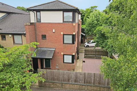 2 bedroom end of terrace house for sale, Adelphi Street, Campbell Park, Milton Keynes