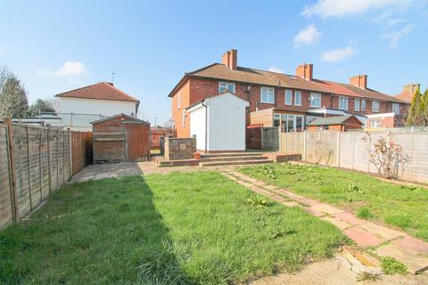 3 bedroom end of terrace house for sale, Selby Road, Carshalton SM5