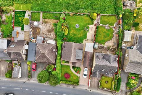 3 bedroom detached house for sale, Kaye Lane, Almondbury, Huddersfield, HD5 8XT
