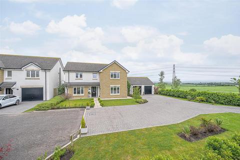 4 bedroom detached house for sale, 69 Russell Avenue, Kingseat, Dunfermline