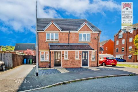 2 bedroom semi-detached house to rent, Violet Close, Cannock WS12