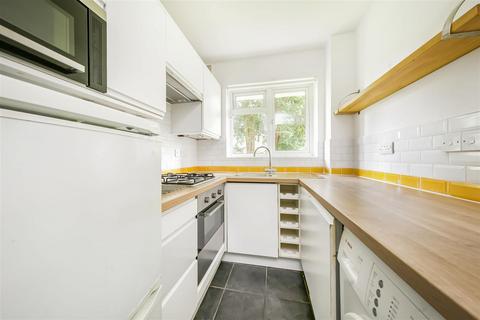 1 bedroom apartment for sale, Elton Close, Hampton Wick