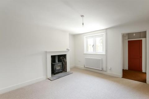 2 bedroom end of terrace house to rent, 17  South End Cottages
