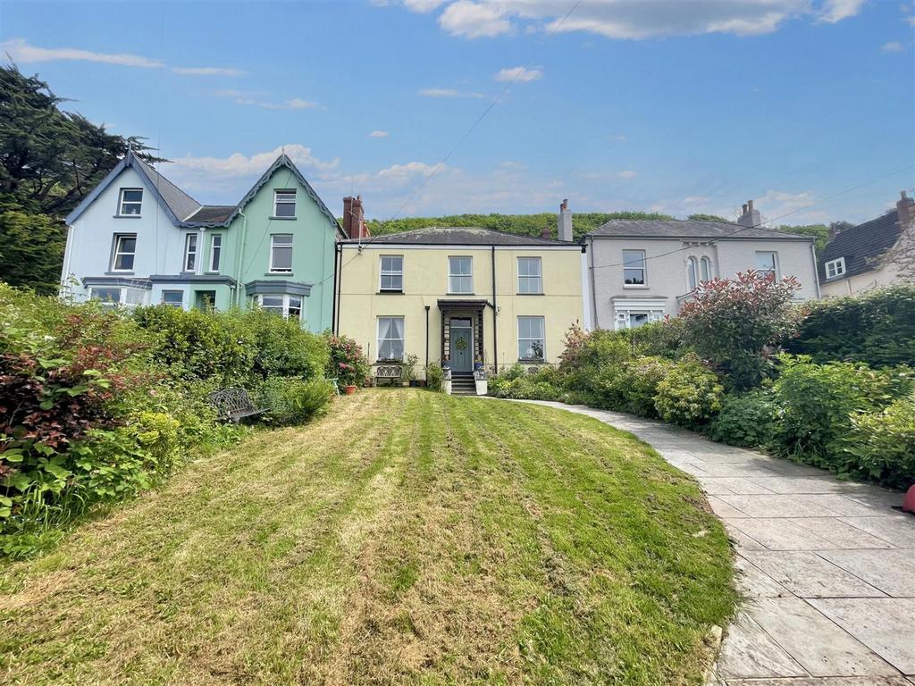 The Cliff, Ferryside 5 bed detached house for sale £550,000