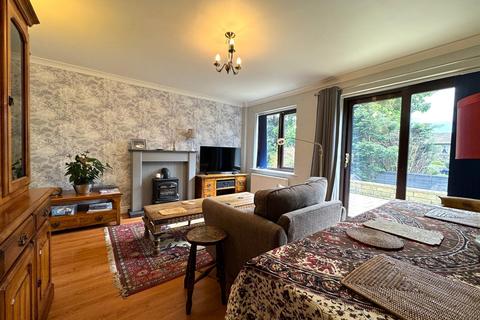 2 bedroom terraced house for sale, Score Croft, Skelmanthorpe, Huddersfield, HD8 9EA