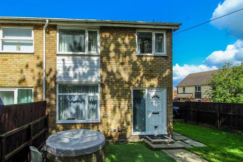 2 bedroom end of terrace house for sale, Esther Grove, Wakefield WF2
