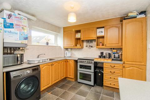 2 bedroom end of terrace house for sale, Esther Grove, Wakefield WF2