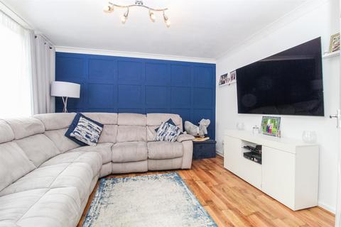 47 Esther Grove, Wakefield, WF2 8EX