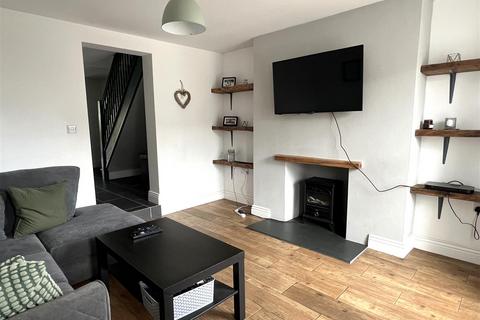 67 Alexandra Road, St Austell, PL25 4QW