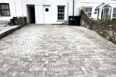 67 Alexandra Road, St Austell, PL25 4QW