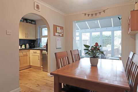 3 bedroom end of terrace house for sale, Kings Mead, South Nutfield, Redhill