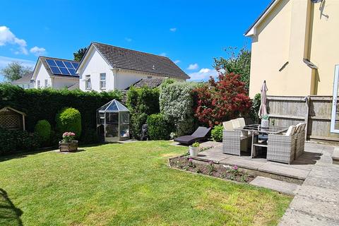 4 bedroom detached house for sale, Lower Cross Road, Barnstaple EX31