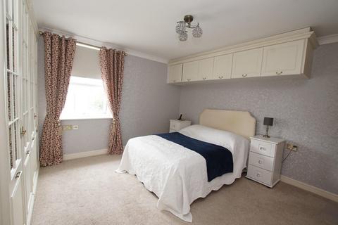 2 bedroom apartment for sale, Wilmington Square, Eastbourne BN21