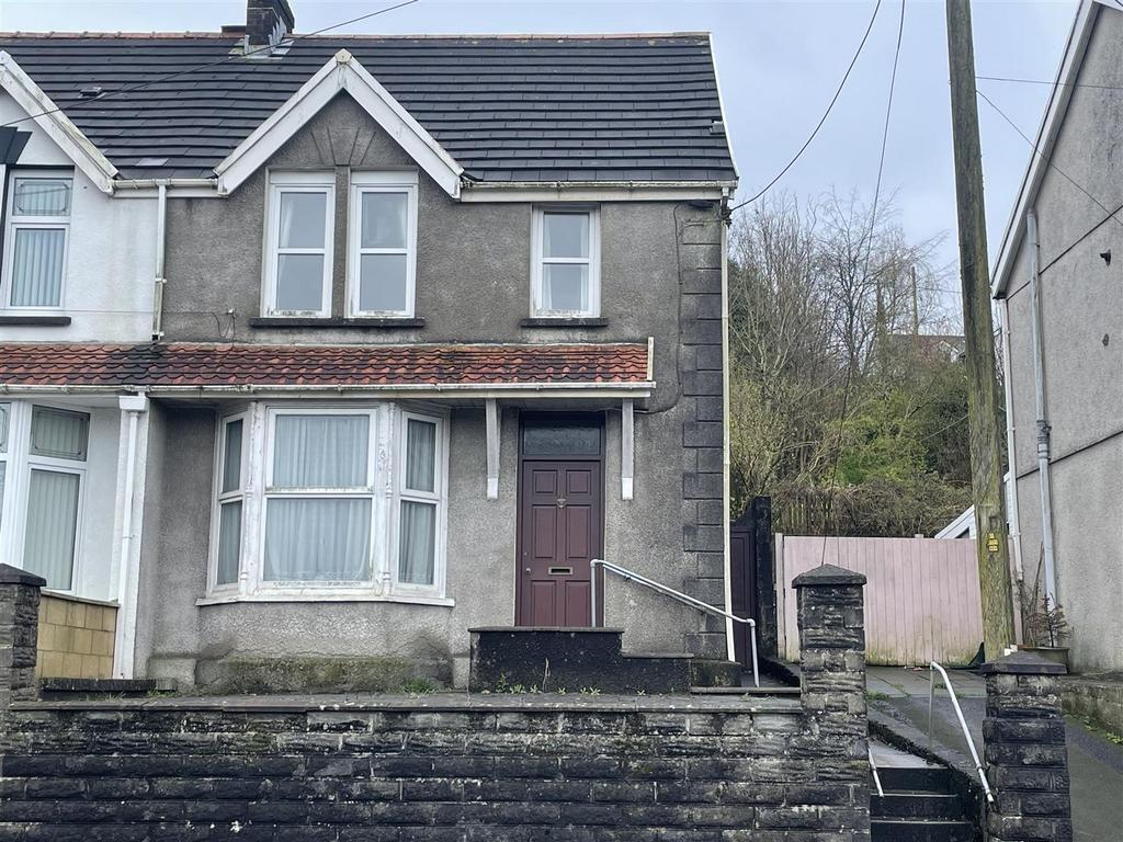 Heol Capel Ifan, Pontyberem, Llanelli 3 bed semidetached house for