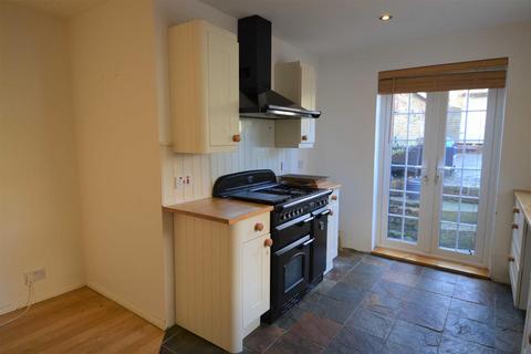2 bedroom terraced house to rent, Eastlyn Cottage, Queens Road, Crowborough