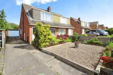 3 bedroom semi-detached house for sale, Fairburn Drive, Leeds LS25