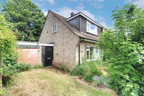 4 bedroom chalet for sale, Beech Drive, St. Ives