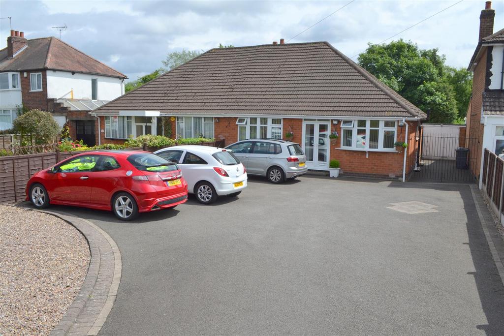 Stonehouse Lane, Quinton B32 2 bed semidetached bungalow for sale £