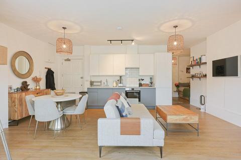 Flat 4, Grafton House, 64 Maids Causeway, Cambridge, CB5 8DD