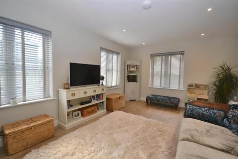 3 bedroom end of terrace house for sale, Lorton Park, Weymouth