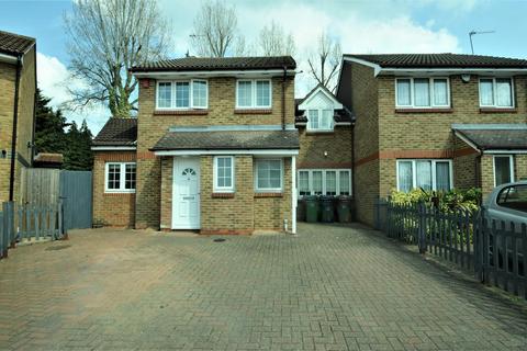 4 bedroom semi-detached house to rent, Robeson Way, Borehamwood, WD6