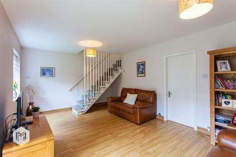 4 Beechfield Drive, Bury, BL9 9QT