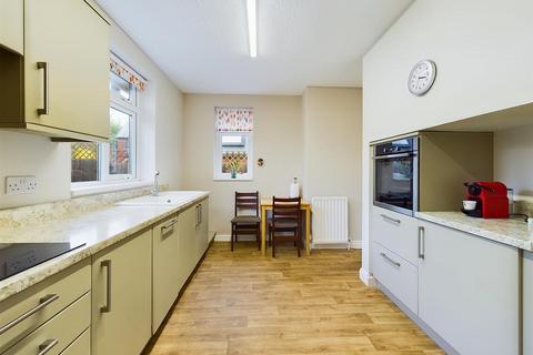 2 bedroom semi-detached bungalow for sale, Cragside, Whitley Bay