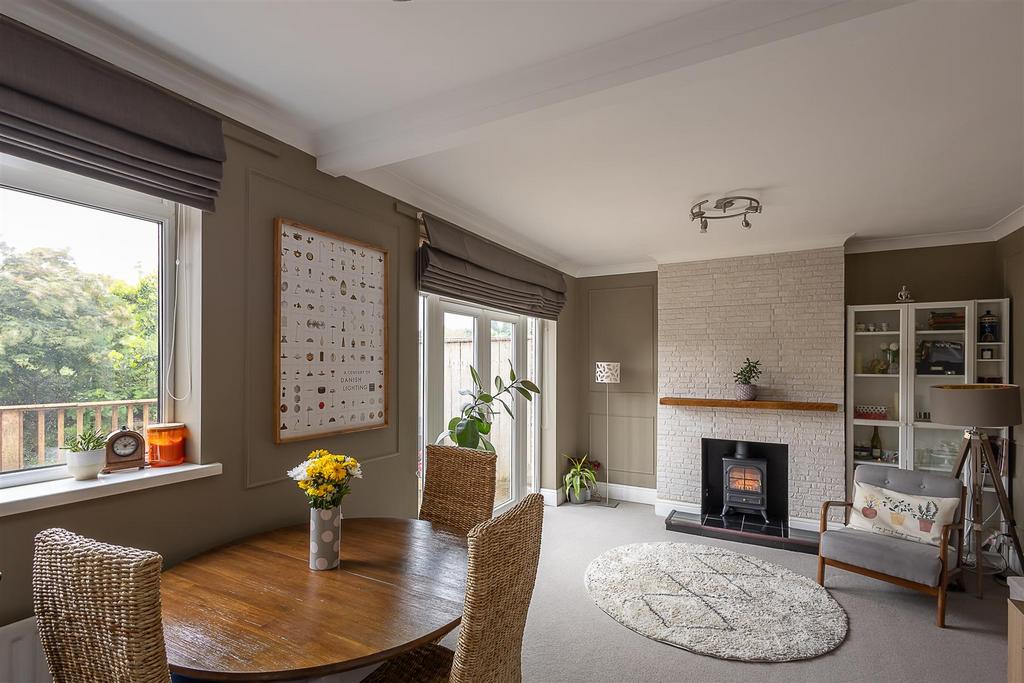 Ridgewood Crescent, South Gosforth... 3 bed semidetached house for