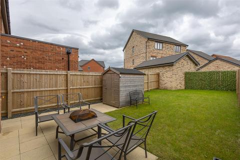 3 bedroom semi-detached house for sale, Blackthorn Gardens, Camperdown, Newcastle upon Tyne