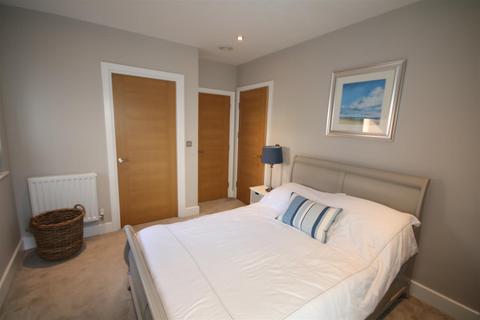 2 bedroom flat to rent, Jasmine House, Stour Street, Canterbury